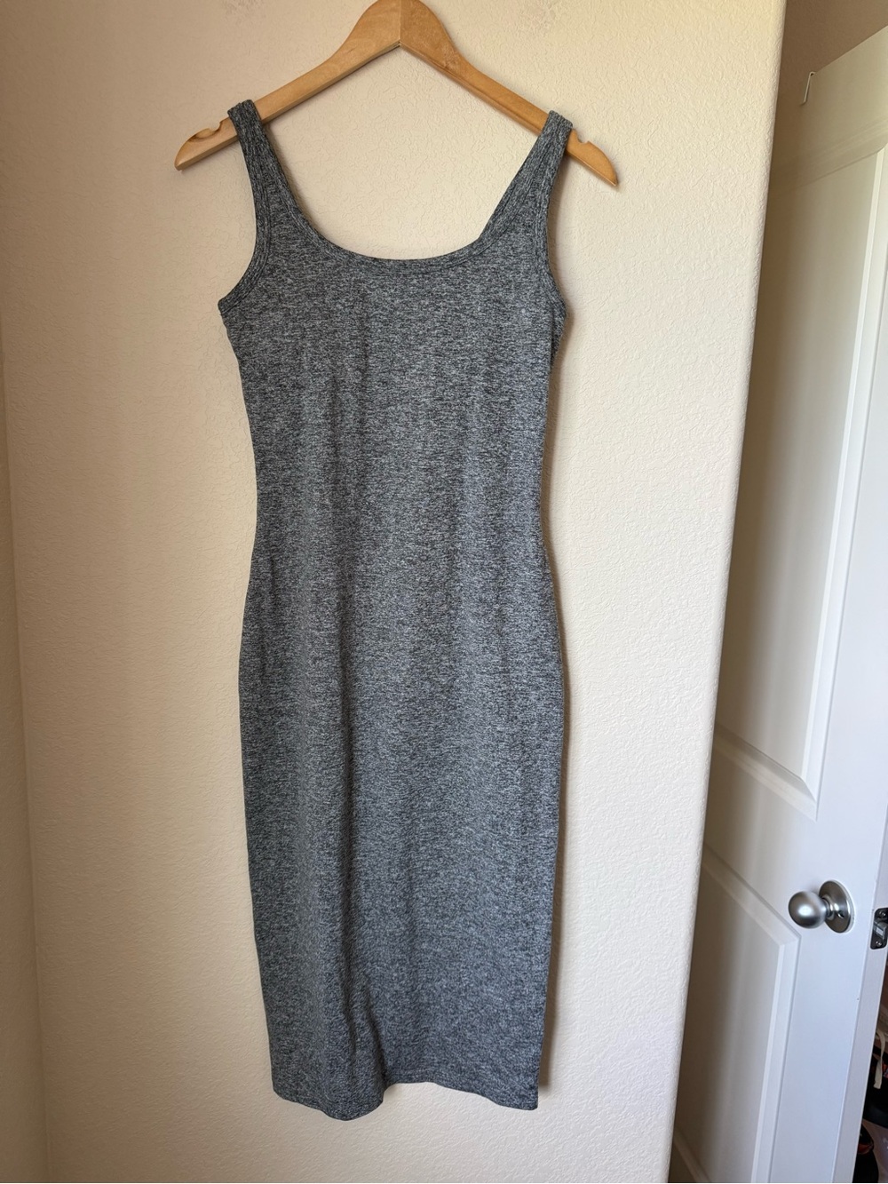 Vuori Halo Essential Dress Size Small